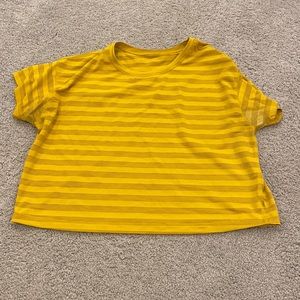 LULULEMON cropped tshirt